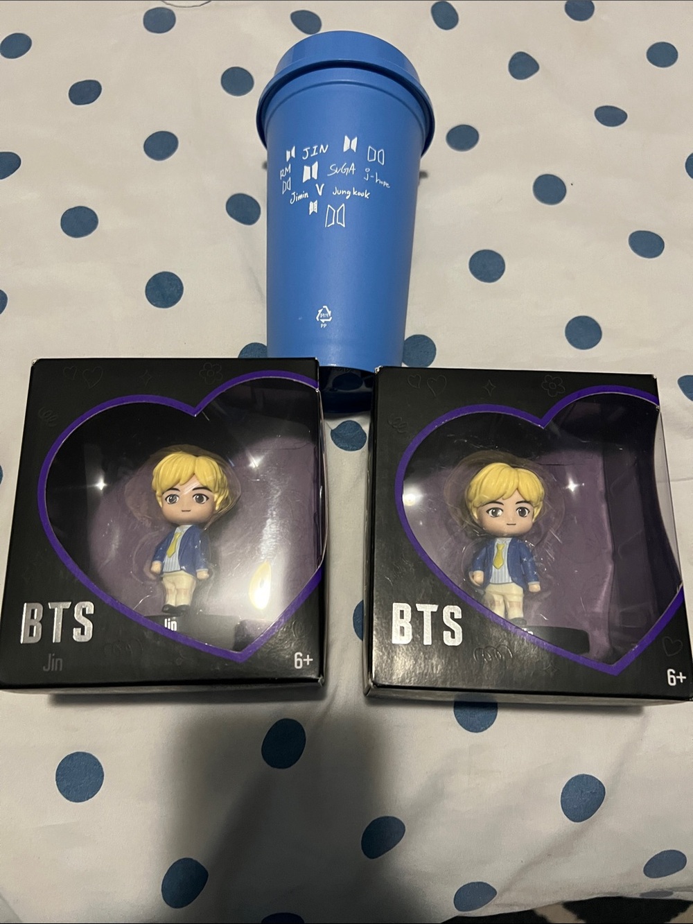 Jin figures & 7 signatures Jin, Suga, RM,J-Hope, Jimin, V and Jungkook tumbler - Picture 7 of 12